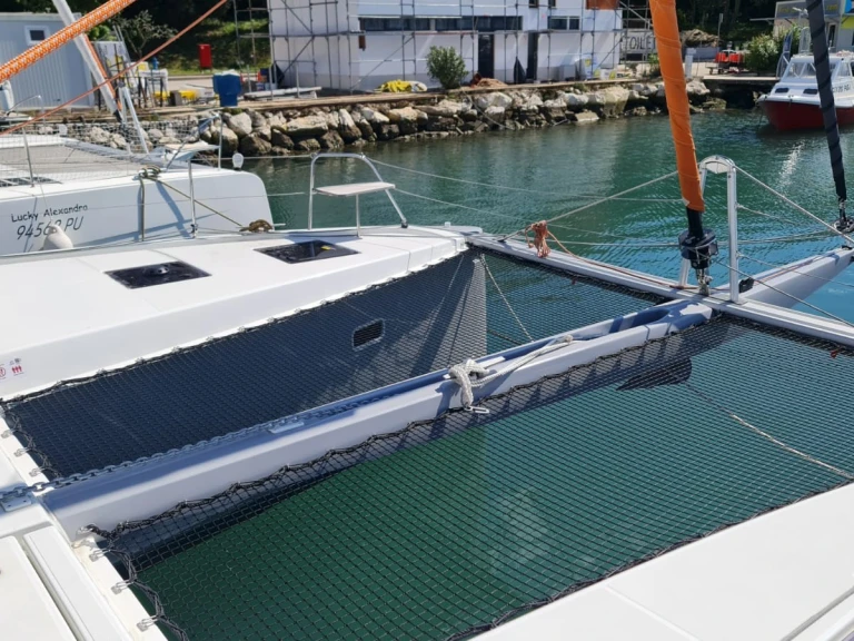 Yacht charter Pula cheap Excess 14
