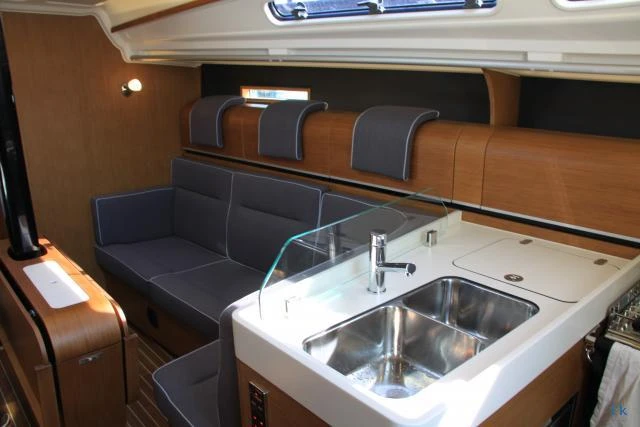Yacht charter Marseille cheap Dehler 38