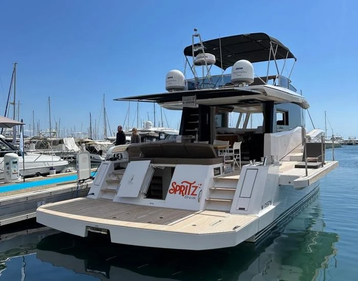 Yacht charter Port Grimaud cheap PARDO 60 ENDURANCE
