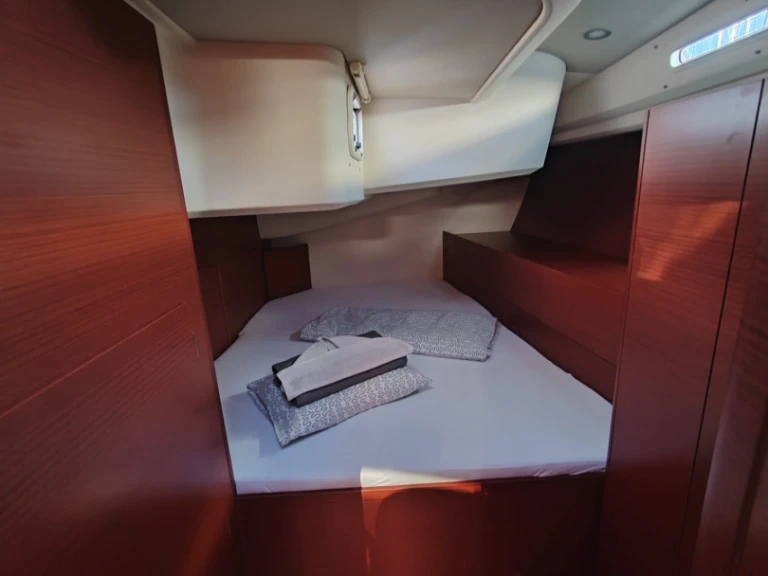 Rent a Hanse Hanse 508 Seget Donji