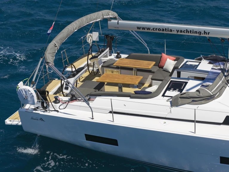 Yacht charter Kaštela cheap Hanse 460