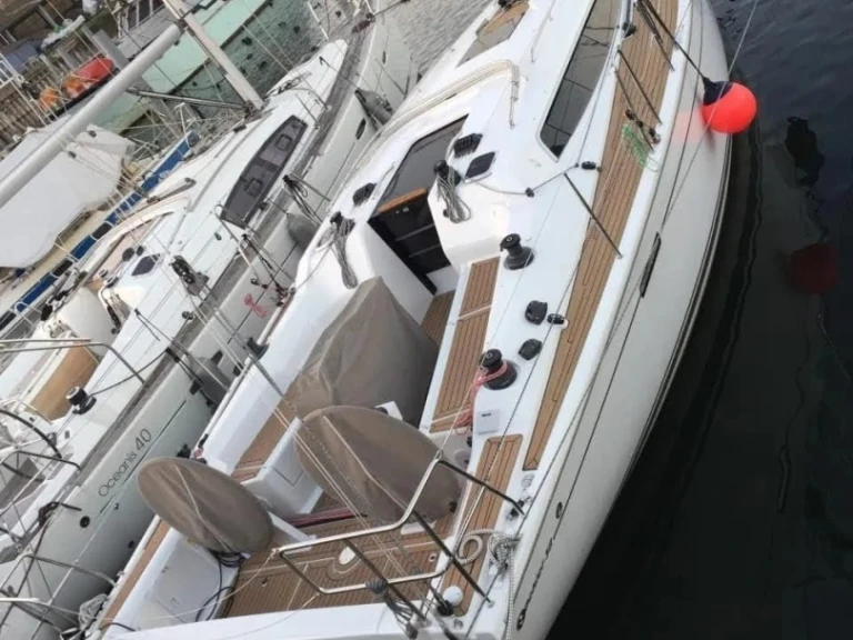 Dehler Dehler 38 in Marseille on SamBoat