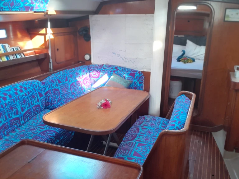 Sailboat rental in Taiohae - Bénéteau Oceanis 430