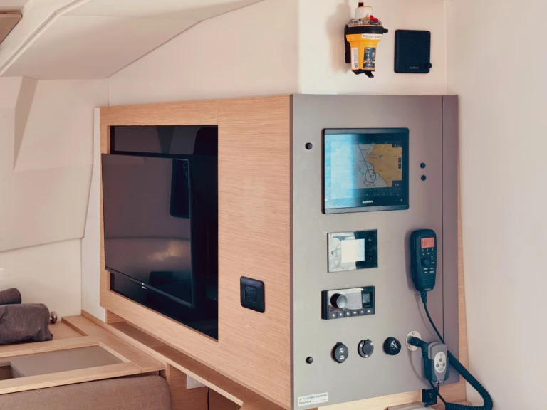 Catamaran rental in Préveza - Fountaine Pajot Aura 51