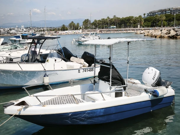 Motorboat rental with or without captain Rascala Cannes