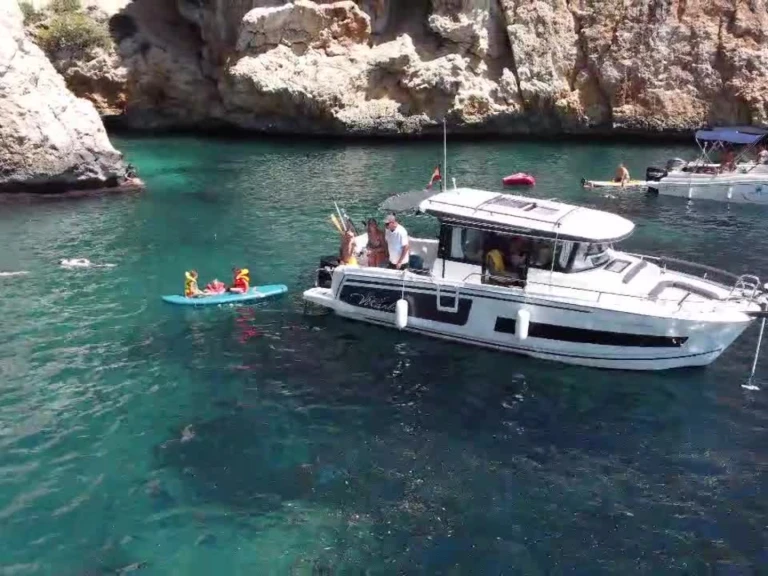 Bareboat Rental Motorboat Jeanneau with a boat licence