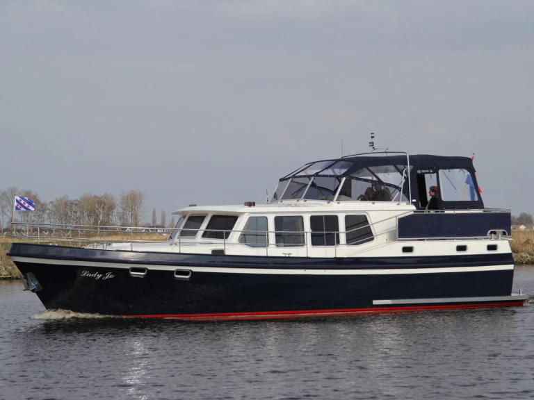 Boat rental privateer privateer 43 in Gaastmeer on Samboat