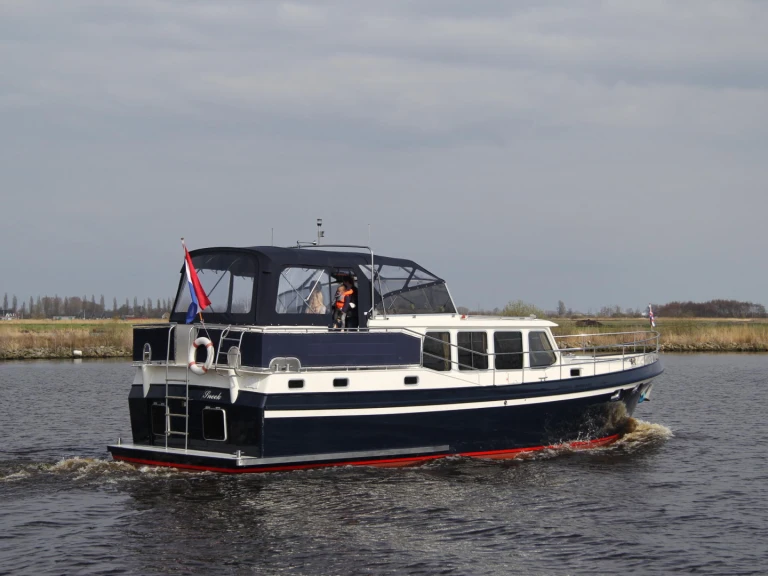 Motorboat for rent Gaastmeer at the best price