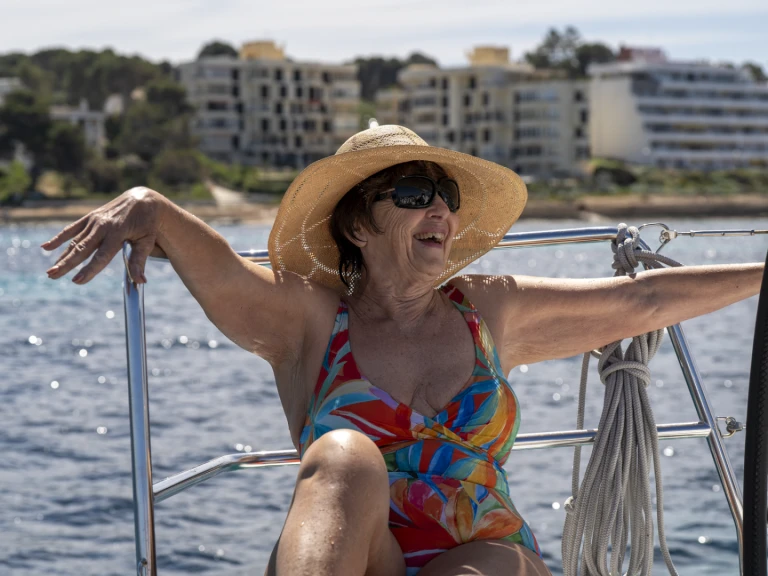 Yacht charter s'Arenal cheap Oceanis 37.1