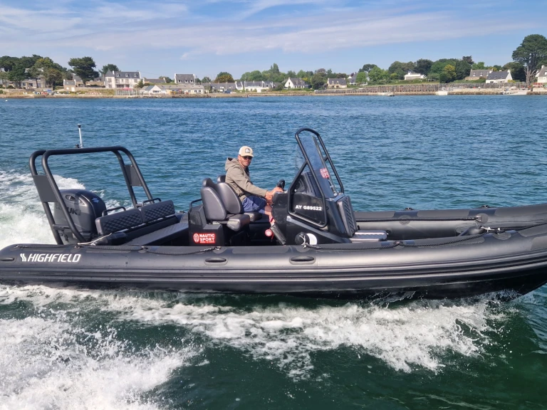 RIB for rent La Trinité-sur-Mer at the best price