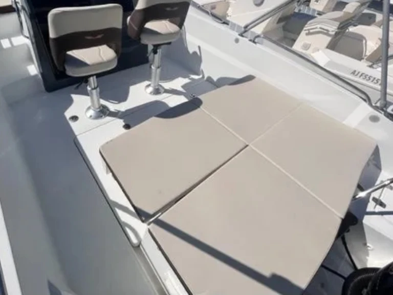 Motorboat for rent L'Estaque at the best price
