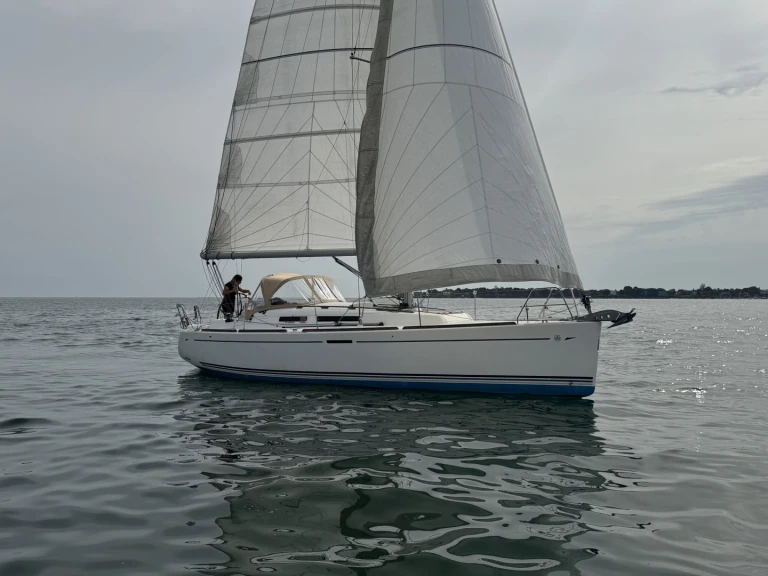 Sailboat for rent La Forêt-Fouesnant at the best price