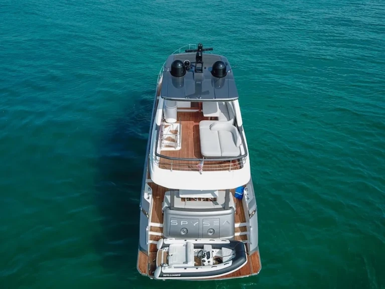 Bareboat Rental Luxury Yacht Azimut with a boat licence