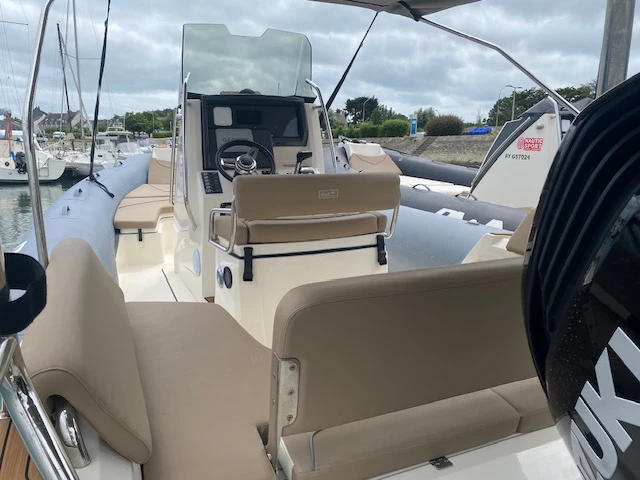 Rent a Bwa Sport 26 GTO La Trinité-sur-Mer
