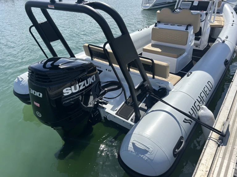 Boat rental Highfield Patrol 760 in La Trinité-sur-Mer on Samboat