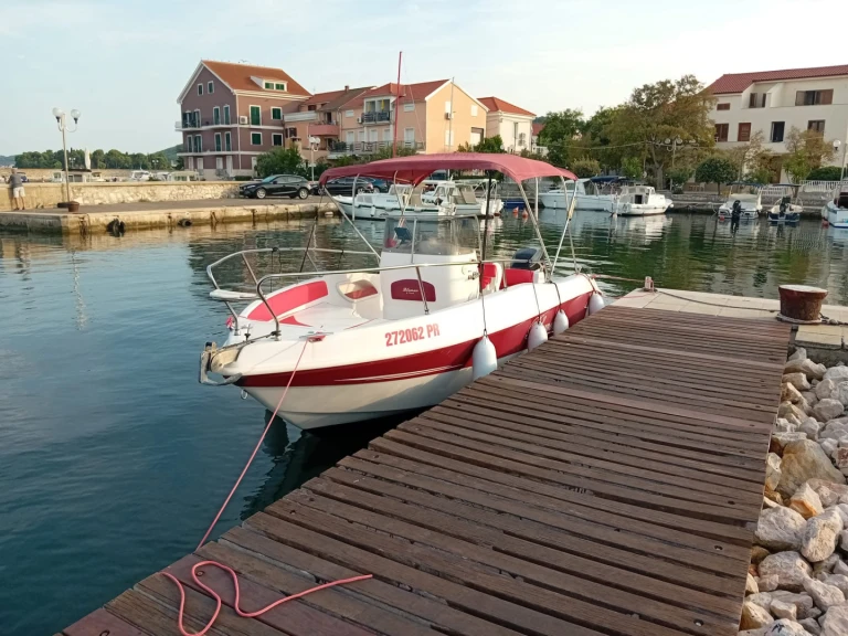 Rent a tancredi Blumax 21 Medulin