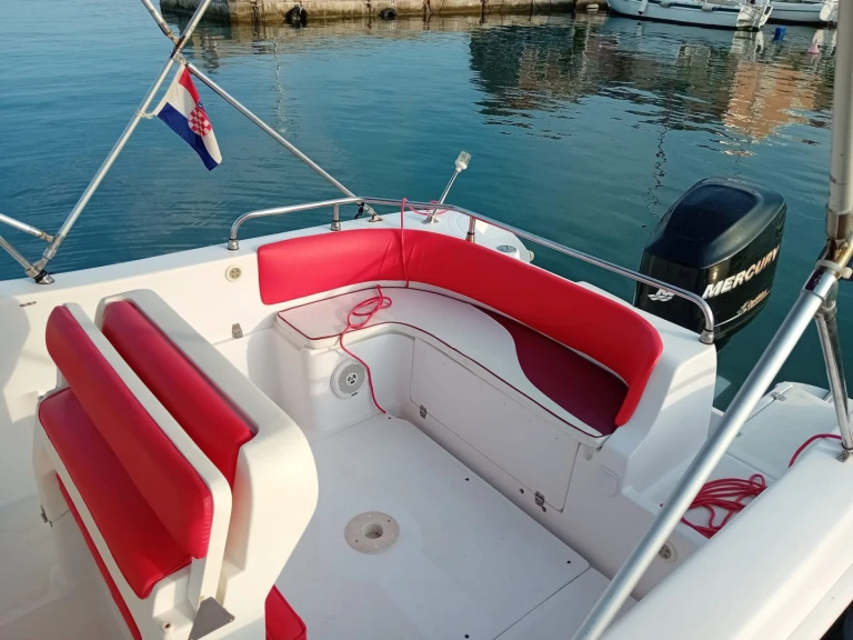 Motorboat rental in Medulin - tancredi Blumax 21
