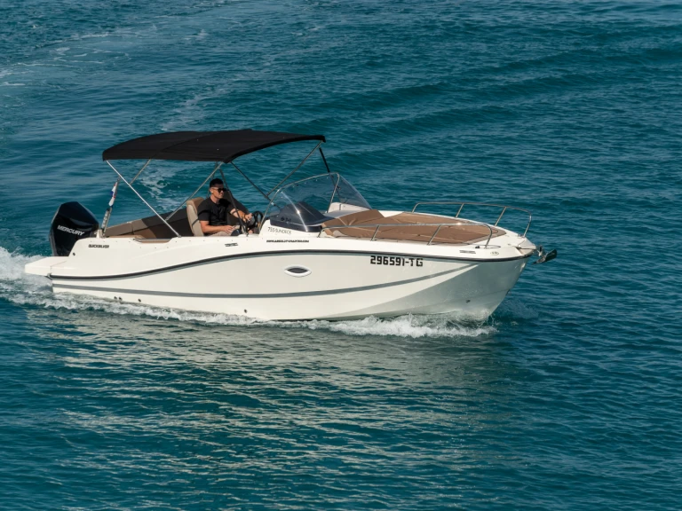 Motorboat rental with or without captain Quicksilver Split