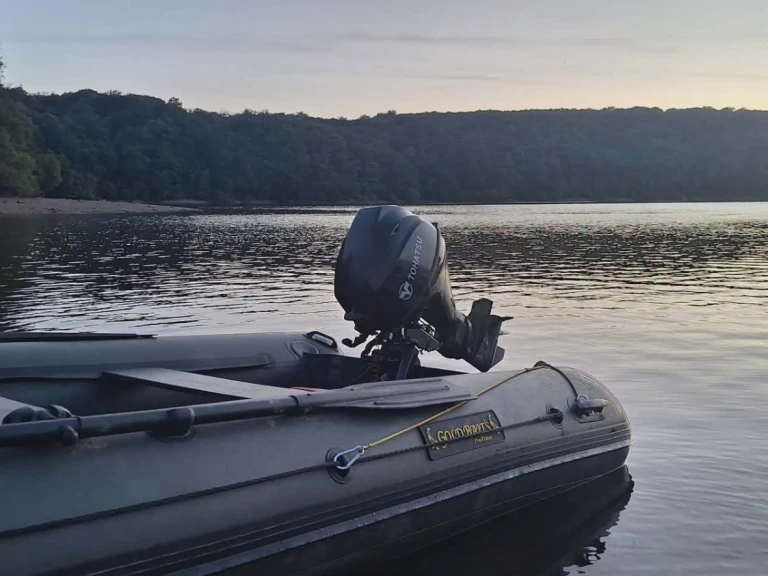 RIB rental with or without captain GoldBait Éguzon-Chantôme