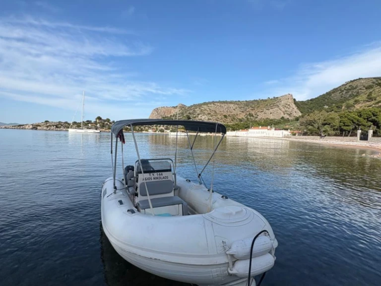 Yacht charter Hydra cheap 480 Spring
