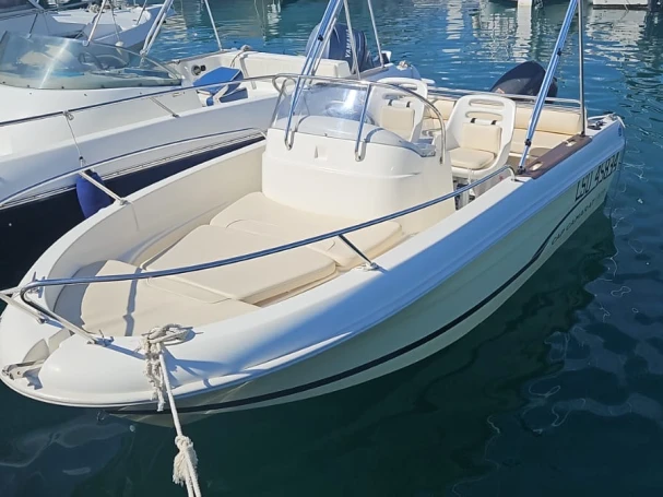 Jeanneau Cap Camarat 515 Style charter bareboat or captained in  Mandelieu-la-Napoule