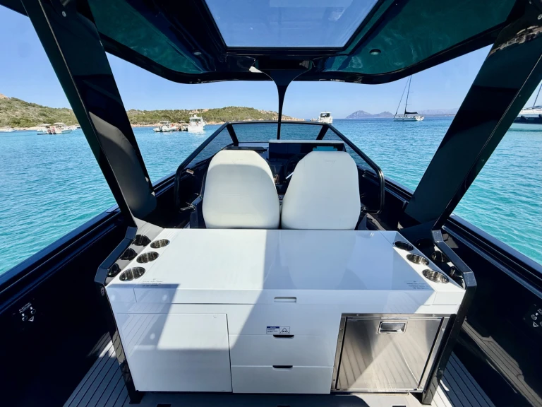 Virtue V10Top charter bareboat or captained in  Marina di Portisco