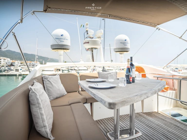 Jeanneau Prestige 500 Fly in Puerto Deportivo de Lujo en Marbella on SamBoat