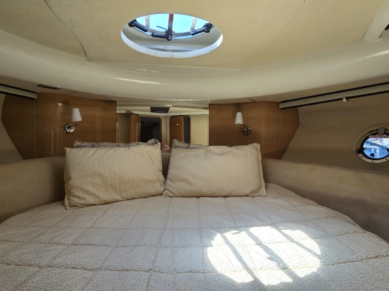 Luxury Yacht rental with or without captain Cranchi Lisbon