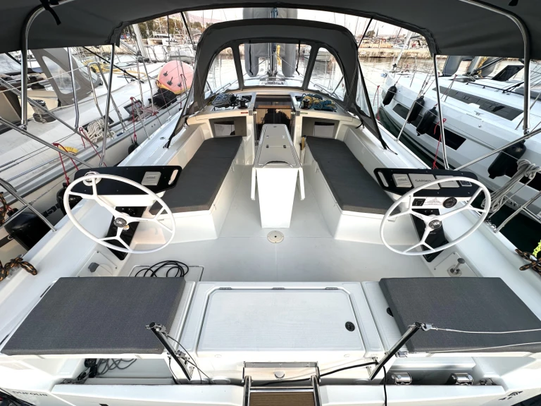 Sailboat rental in Alimos - Dufour Dufour 41