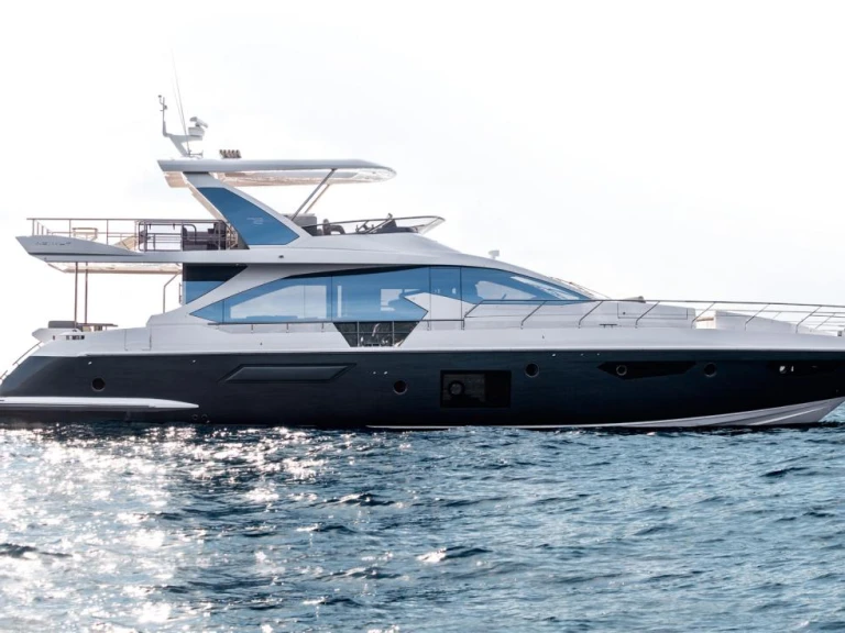Boat rental Azimut Azimut 72 Fly in Sukošan on Samboat