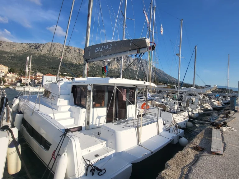 Bareboat Rental Catamaran Bali with a boat licence