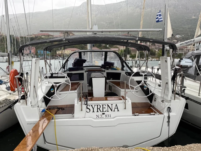 Dufour Dufour 41 in Pálairos on SamBoat