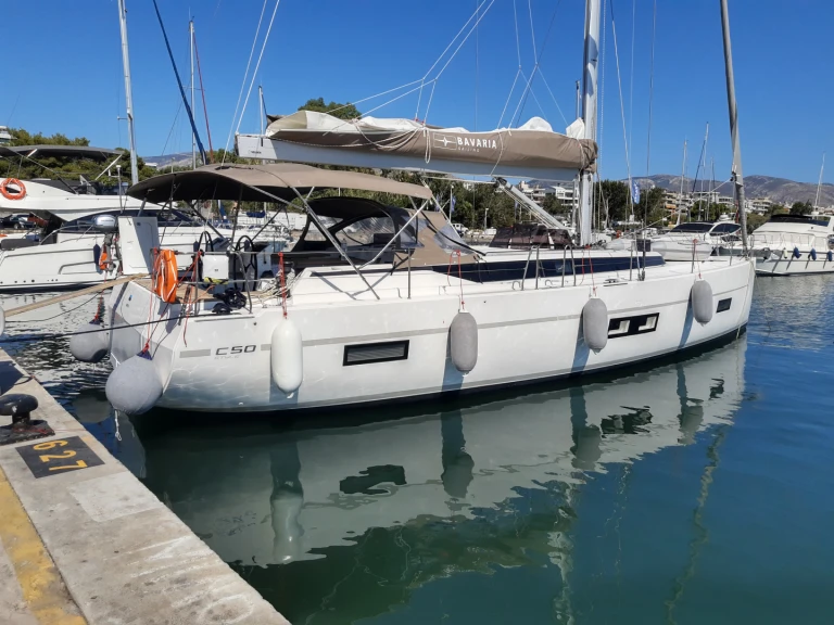 Sailboat for rent Alimos at the best price
