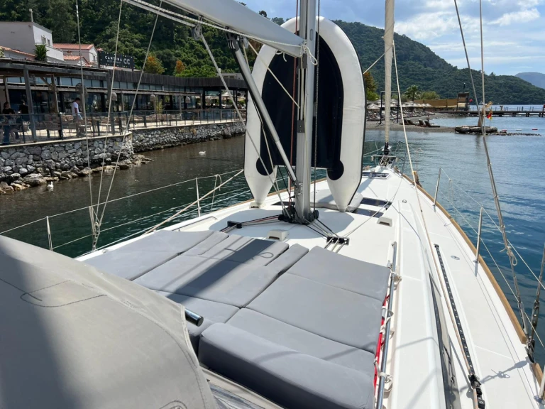 Sailboat for rent Adaköy at the best price