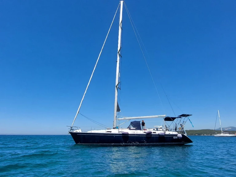 Comar Comet 50 CL charter bareboat or captained in  San Vincenzo