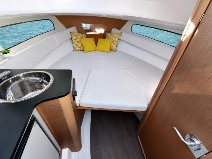 Boat rental Pacific Craft Pacific Craft 625 Open in Gapeau on Samboat