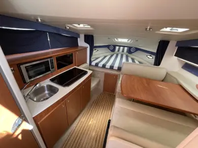 Rent a Bayliner Bayliner 285 Cruiser Nice