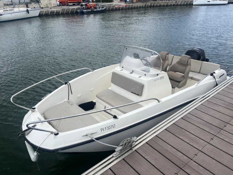 Motorboat rental with or without captain Quicksilver Frontignan