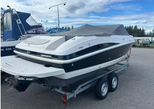 Rent a Maxum Maxum 2100 SC3 France