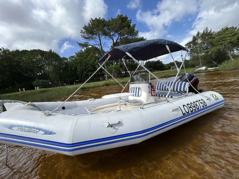 Bareboat Rental RIB Zodiac with a boat licence