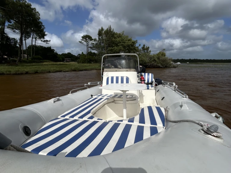 RIB rental with or without captain Zodiac Lacanau