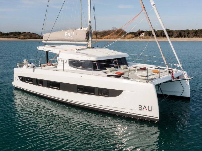 Catamaran rental in Ribishi - Bali Bali Catsmart