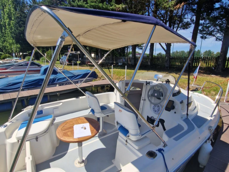 Motorboat rental with or without captain Quicksilver France
