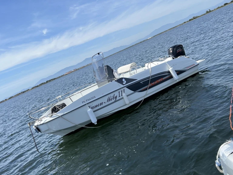 Bénéteau Flyer 5.5 charter bareboat or captained in  Le Barcarès