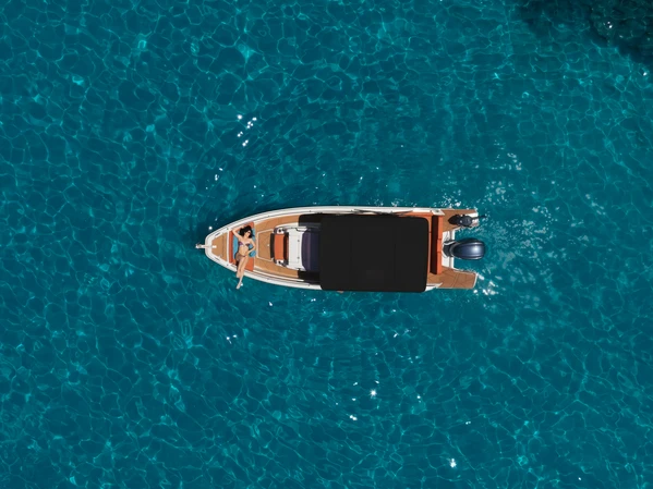 Bareboat Rental Motorboat Protagon with a boat licence