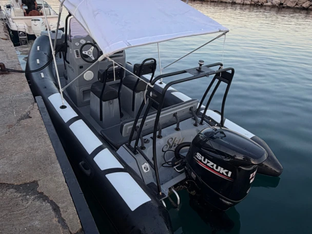 Motorboat rental in Marseille - Brig Navigator 570