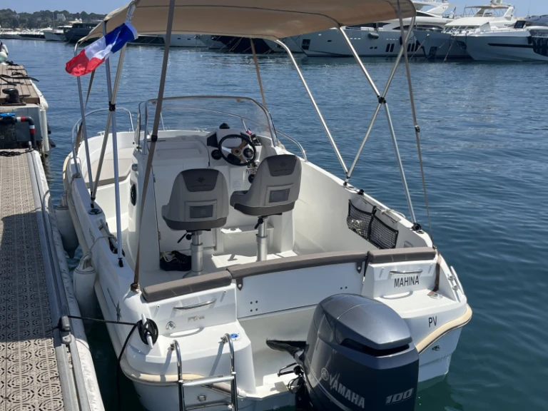 Boat rental Jeanneau Cap Camarat 5.5 CC Serie 2 Style in Antibes on Samboat