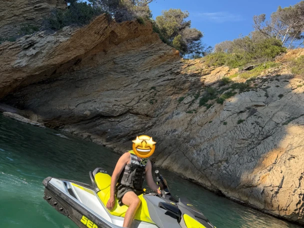 Jet ski rental in Martigues - Sea-Doo GTI se 170