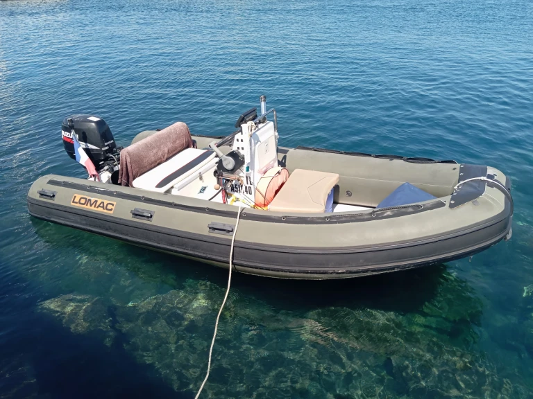 RIB rental in Saint-Raphaël - Lomac Lomac 430 Club