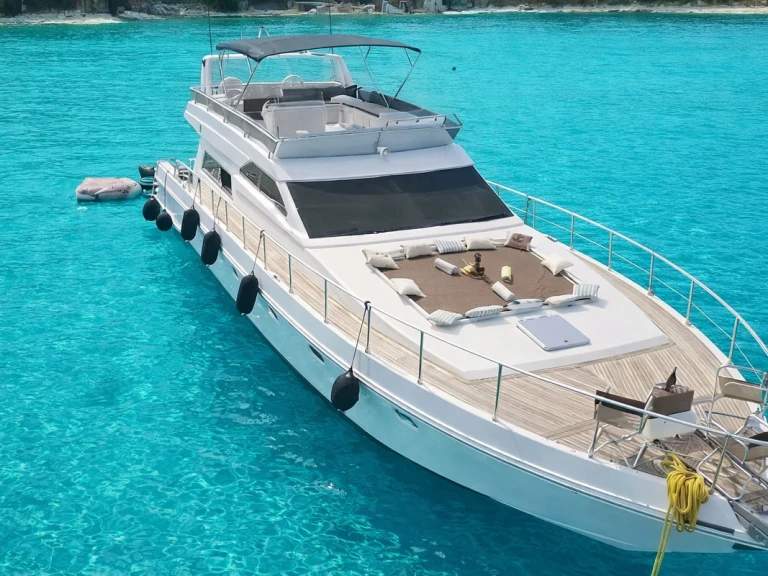 Rent a Ferretti Ferretti Yachts 58 Mykonos (City)